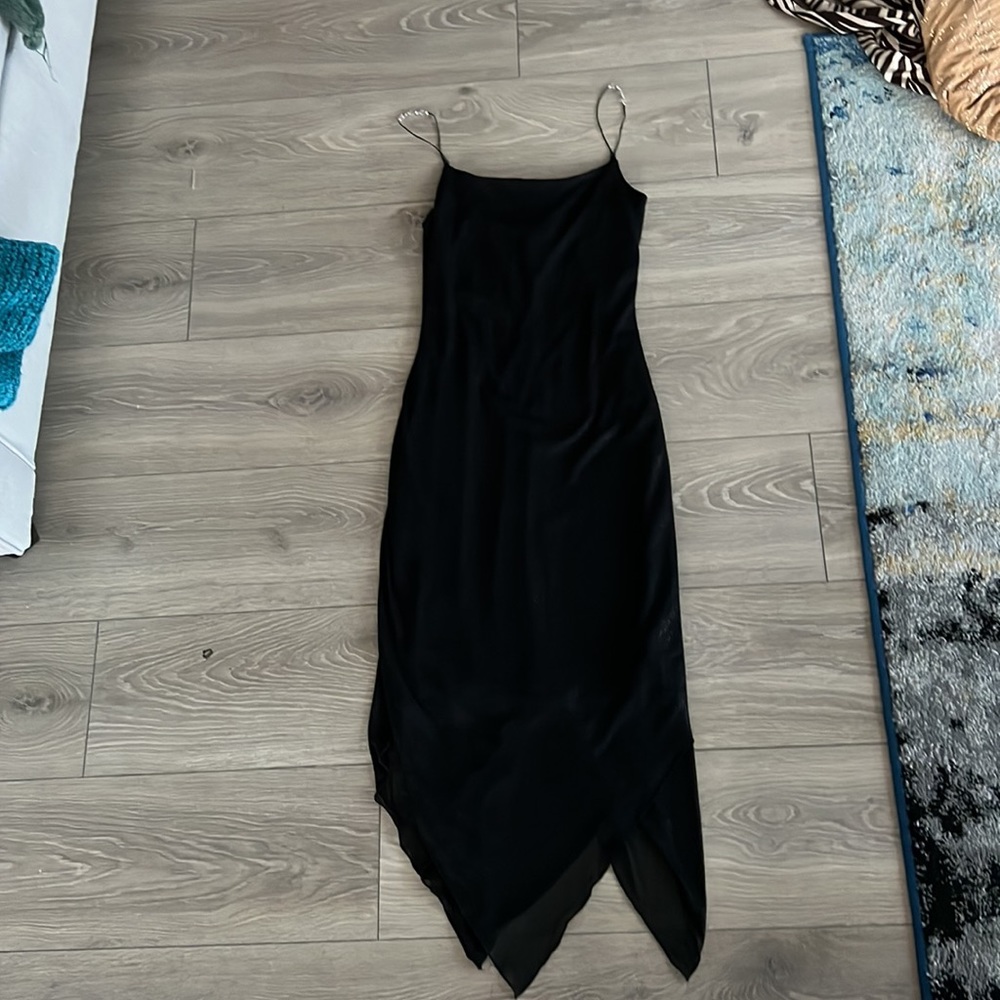 2 dresses! Green dress is casual. Size M. Black is a little more formal. Size s